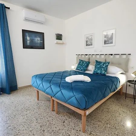 Unique Prenestina רומא